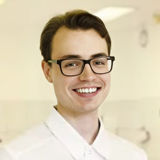 Шефов Владимир Юрьевич, стоматолог-терапевт