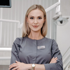Шишова Ксения Владиславовна, стоматолог-терапевт