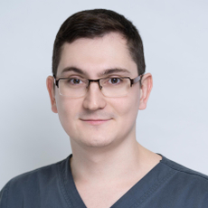 Нигматуллин Роман Ринатович, стоматолог-терапевт