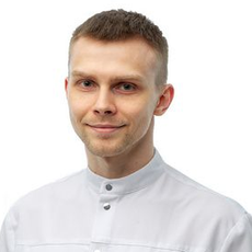 Бабушкин Илья Сергеевич, стоматолог-терапевт