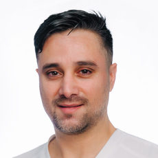 Хашими Ахмад-Заби Абдул-Хоссайн, ортопед