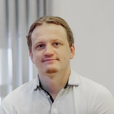 Кушнарук Василий Сергеевич, стоматолог-терапевт