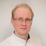 Святославов Дмитрий Сергеевич, онколог