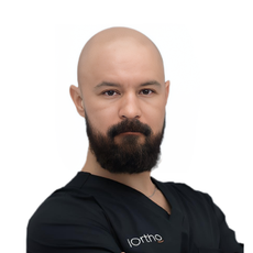 Пасов Максим Дмитриевич, стоматолог-хирург