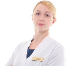 Кустова Юлия Юрьевна, хирург