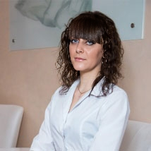 Краснощекова Инга Константиновна, врач-косметолог