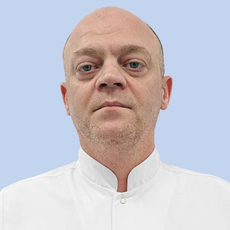 Расулов Амир Бадрудинович, стоматолог-хирург