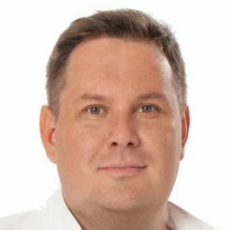 Плюхин Дмитрий Владимирович, стоматолог-хирург