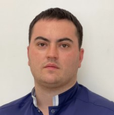 Утчев Алексей Игоревич, стоматолог-хирург