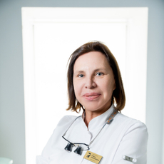 Мокренко Елена Николаевна, стоматолог-терапевт