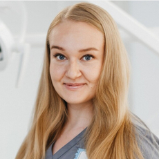 Блажчук Александра Николаевна, стоматолог-терапевт