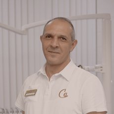 Мартиросян Роберт Владимирович, стоматолог-хирург