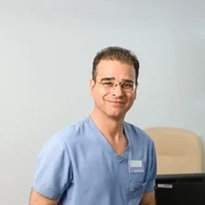 Кастро Юрий Луисович, массажист