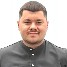 Тимофеев Илья Олегович, стоматолог-терапевт