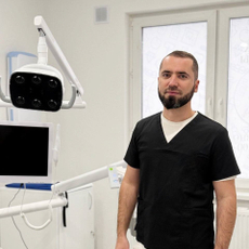 Казиев Шахбаз Корхмазович, стоматолог-терапевт