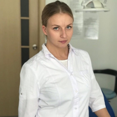 Новикова Анна Сергеевна, стоматолог-хирург