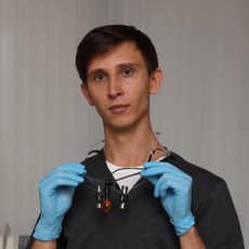 Мугдиев Артём Вадимович, стоматолог-терапевт