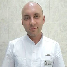 Мишутин Евгений Александрович, стоматолог-ортопед