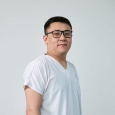 Пузулуев Нургазы Музрапович, челюстно-лицевой хирург