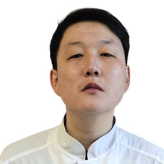 Алагуев Виктор Анатольевич, врач ЛФК