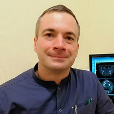 Мелько Владислав Эдмонтович, стоматолог-хирург