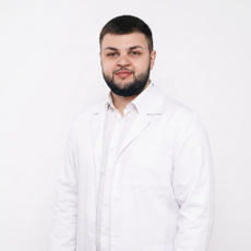 Оганесян Айрик Артурович, стоматолог-терапевт