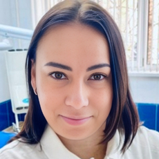 Колпакова Юлия Викторовна, стоматолог-терапевт