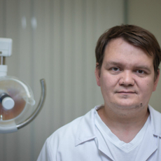 Санисалов Евгений Александрович, стоматолог-хирург