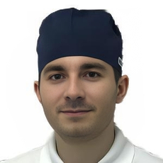 Алиев Микаил Фархадович, стоматолог-хирург