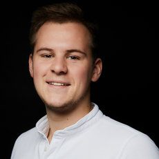 Кончаковский Артем Александрович, стоматолог-ортопед