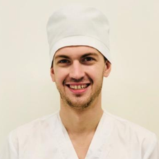 Бичев Роман Олегович, стоматолог-хирург