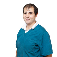 Адамян Роберт Артурович, стоматолог-терапевт