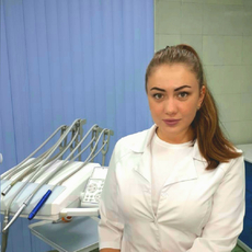 Тучкова Анна Вячеславовна, стоматолог-терапевт