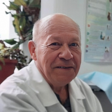 Крюченков Евгений Меерович, терапевт