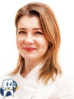 Уварова Анастасия Валерьевна, стоматолог-терапевт