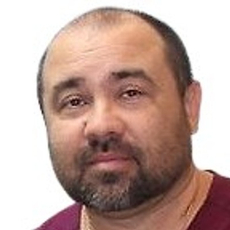 Квашов Вячеслав Юрьевич, имплантолог