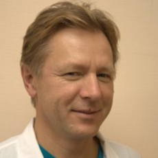 Уткузов Анас Рифатович, онколог