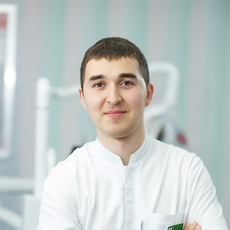 Гаджиев Абдул Сургиевич, стоматолог-хирург