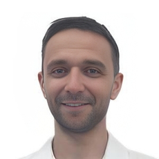 Кознаков Артем Сергеевич, стоматолог-терапевт