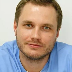 Ульянов Александр Владимирович, стоматолог-терапевт