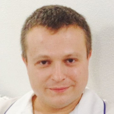 Хрынин Максим Игоревич, стоматолог-хирург