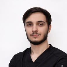 Османов Надир Джабраилович, стоматолог-терапевт