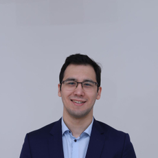 Мухлиханов Артур Рустамович, стоматолог-терапевт