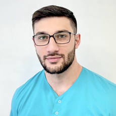 Багаев Артур Батрадзович, стоматолог-ортопед