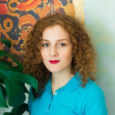 Накопия Нино Бежановна, стоматолог-терапевт