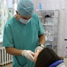 Кулаков Денис Михайлович, стоматолог-хирург