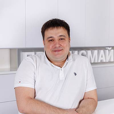 Уралов Александр Сергеевич, стоматолог-терапевт