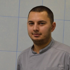 Янгиров Артур Харасович, стоматолог-терапевт