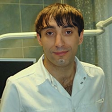 Закаров Амин Моисеевич, стоматолог-терапевт