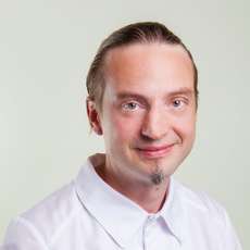 Махлин Юрий Олегович, стоматолог-ортопед